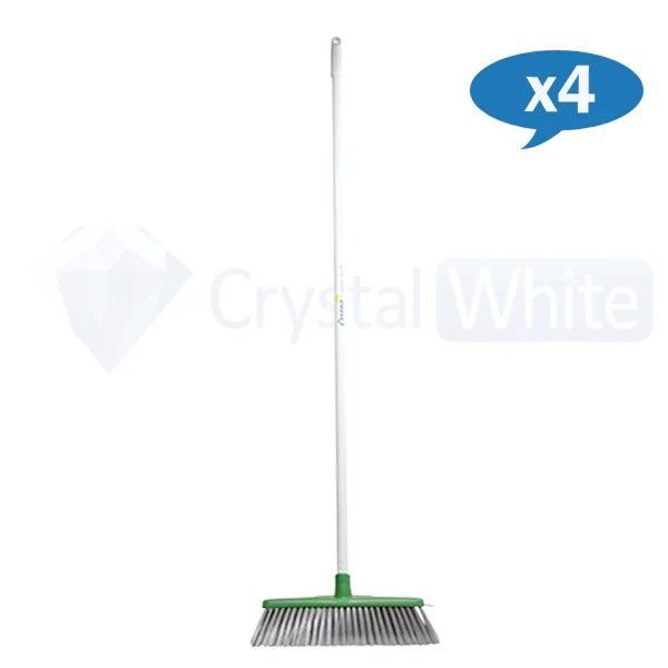 Oates Classic Plus Ultimate Indoor Broom with Handle - Image 4